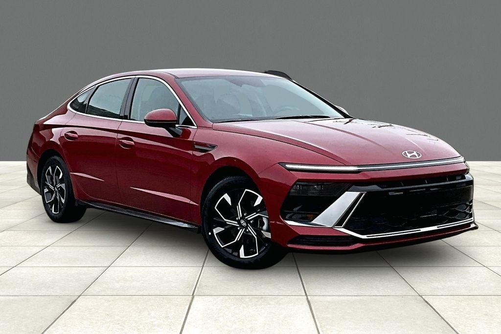 New 2025 Hyundai Sonata SEL Sedan