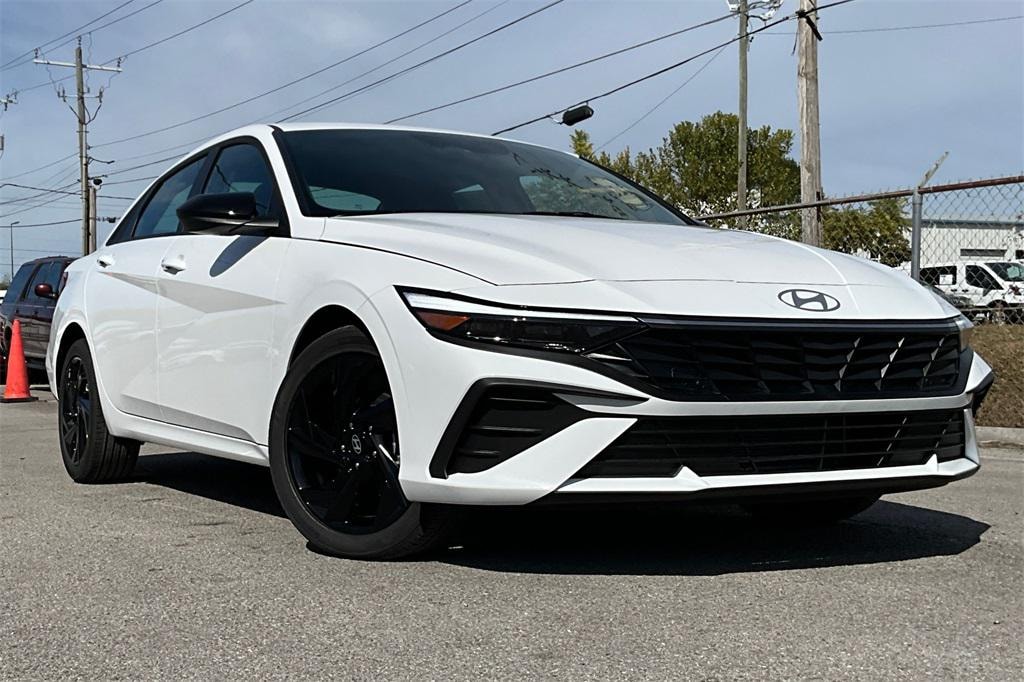New 2026 Hyundai Elantra SEL Sport Sedan