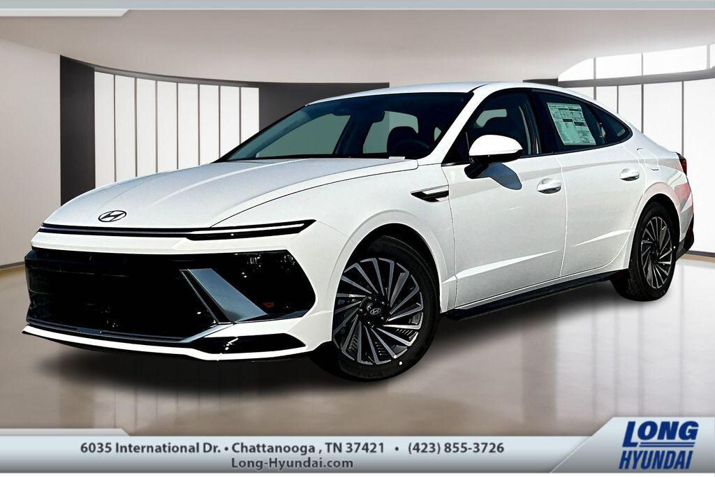 New 2025 Hyundai Sonata Hybrid SEL Sedan