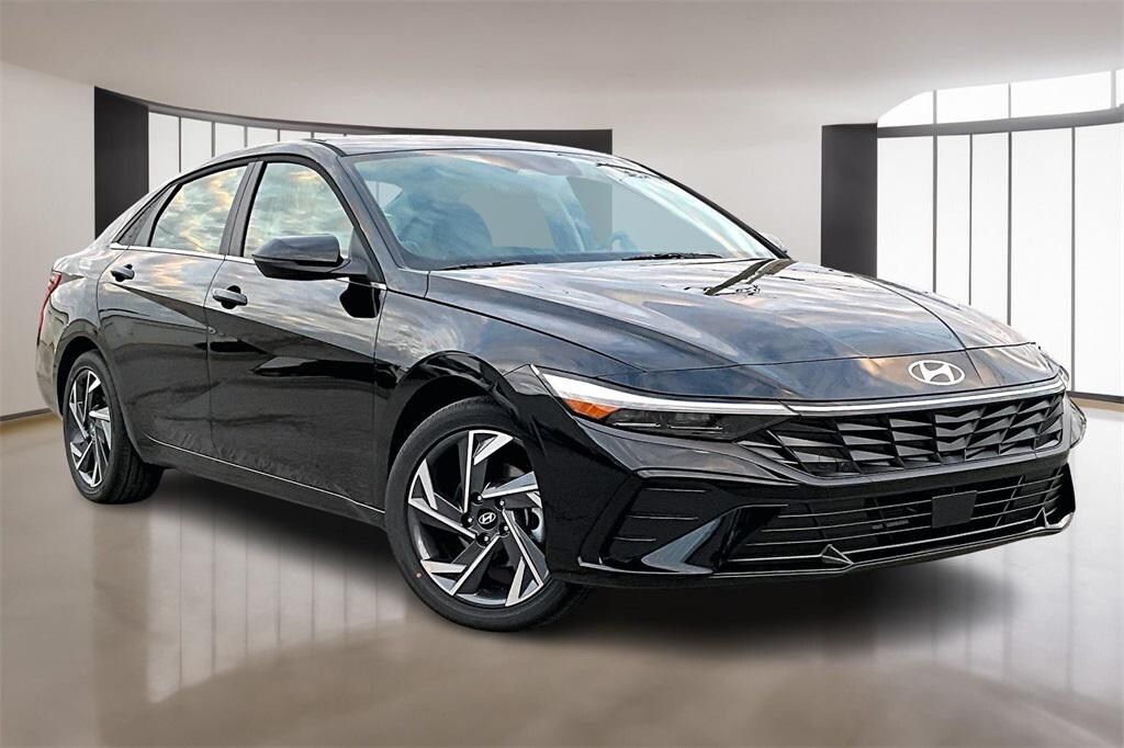 New 2026 Hyundai Elantra Limited Sedan