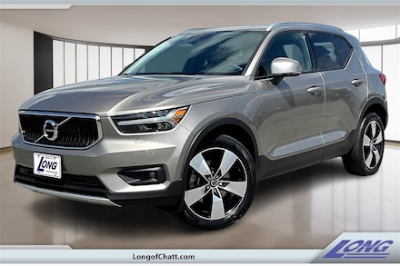 2022 Volvo XC40 Momentum SUV