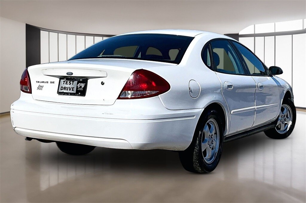 Used 2007 Ford Taurus SE Sedan
