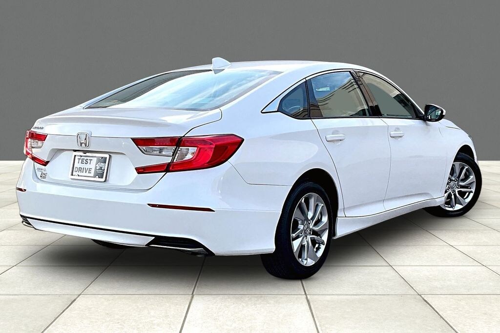 Used 2018 Honda Accord LX Sedan