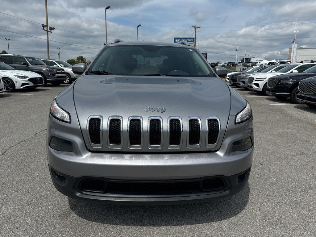 Used 2017 Jeep Cherokee Latitude with VIN 1C4PJLCB5HW592529 for sale in Chattanooga, TN