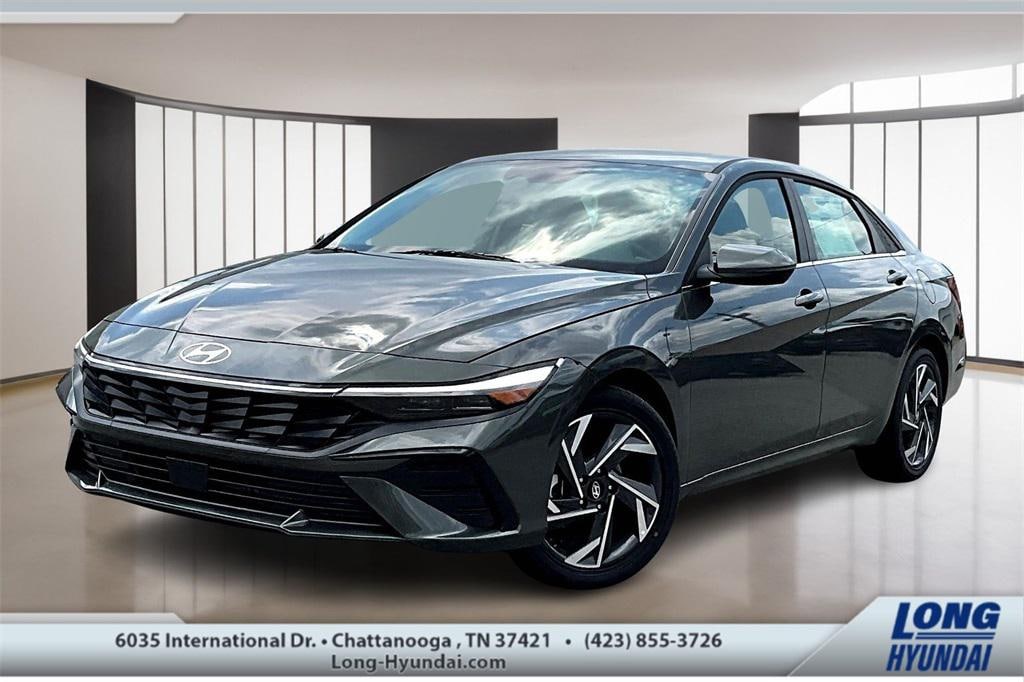 New 2025 Hyundai Elantra Limited Sedan