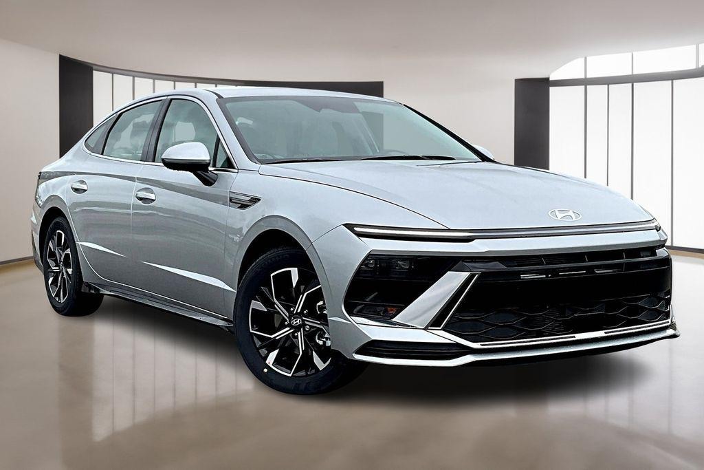 New 2025 Hyundai Sonata SEL Sedan