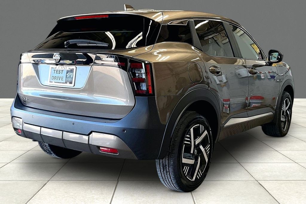 Used 2025 Nissan Kicks SV SUV