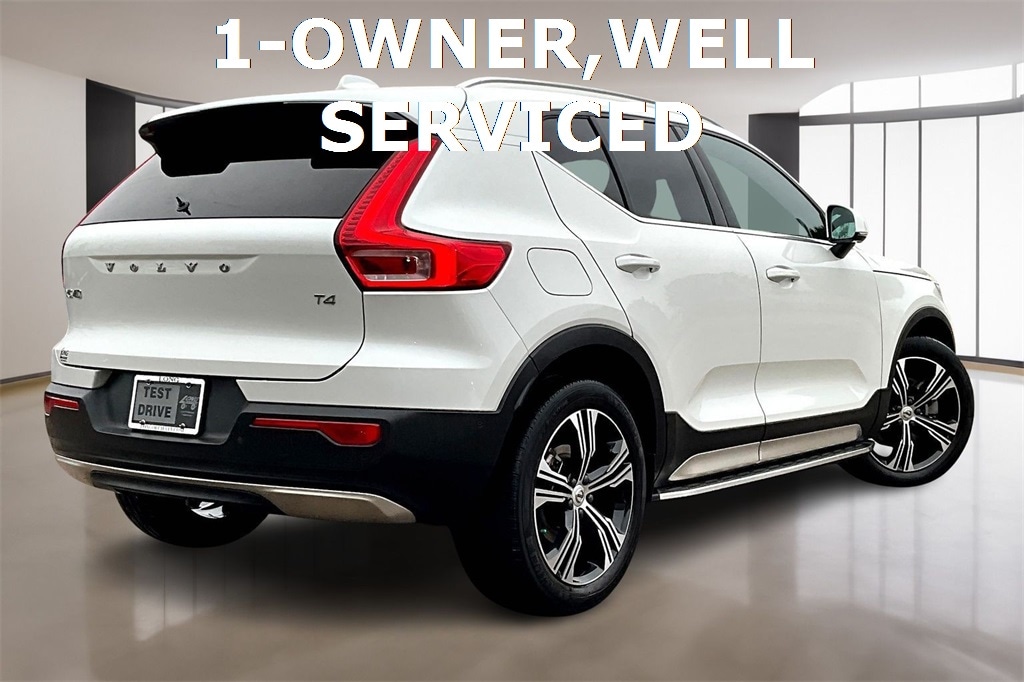 Certified 2022 Volvo XC40 T4 Inscription SUV