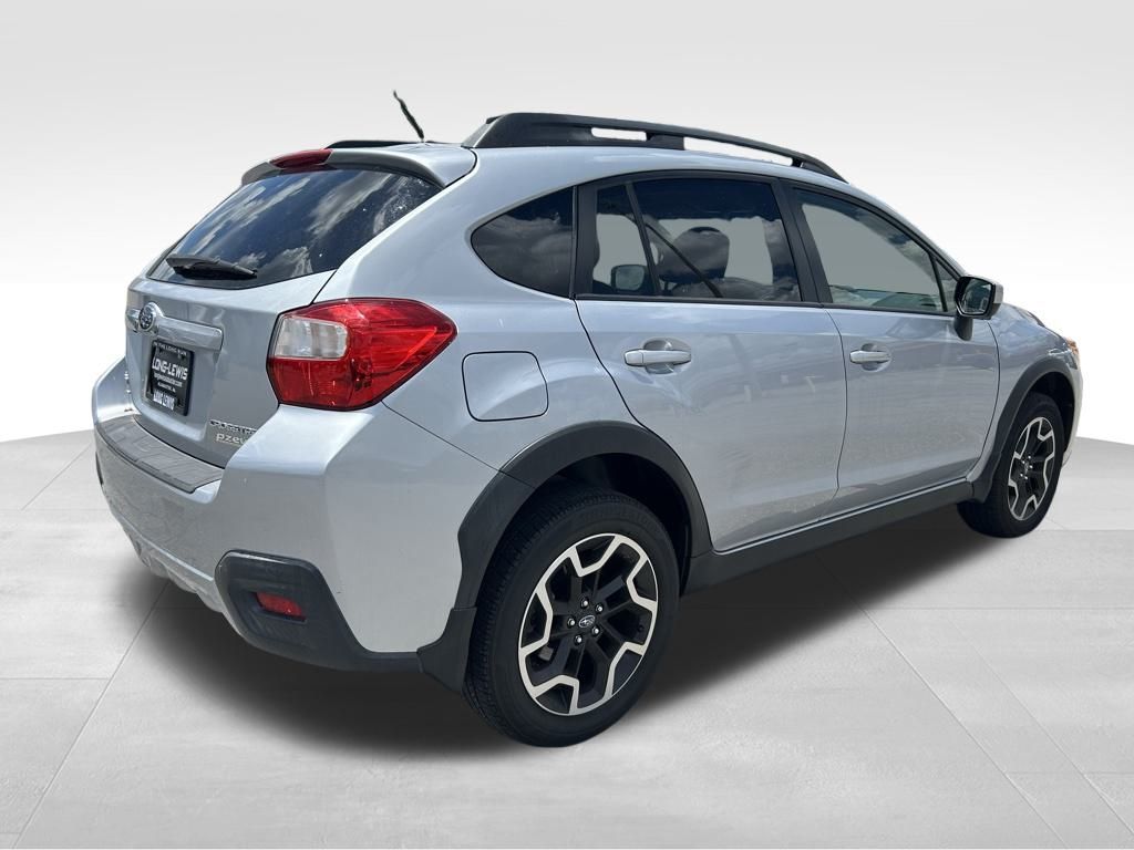 2017 Subaru Crosstrek 2.0i Premium photo 4