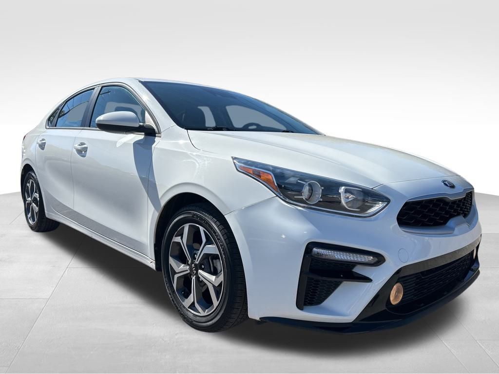 2021 Kia Forte LXS photo 3