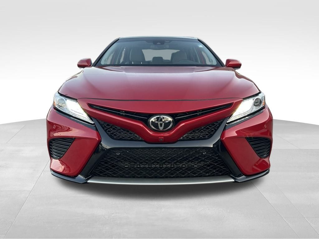 2020 Toyota Camry XSE photo 2