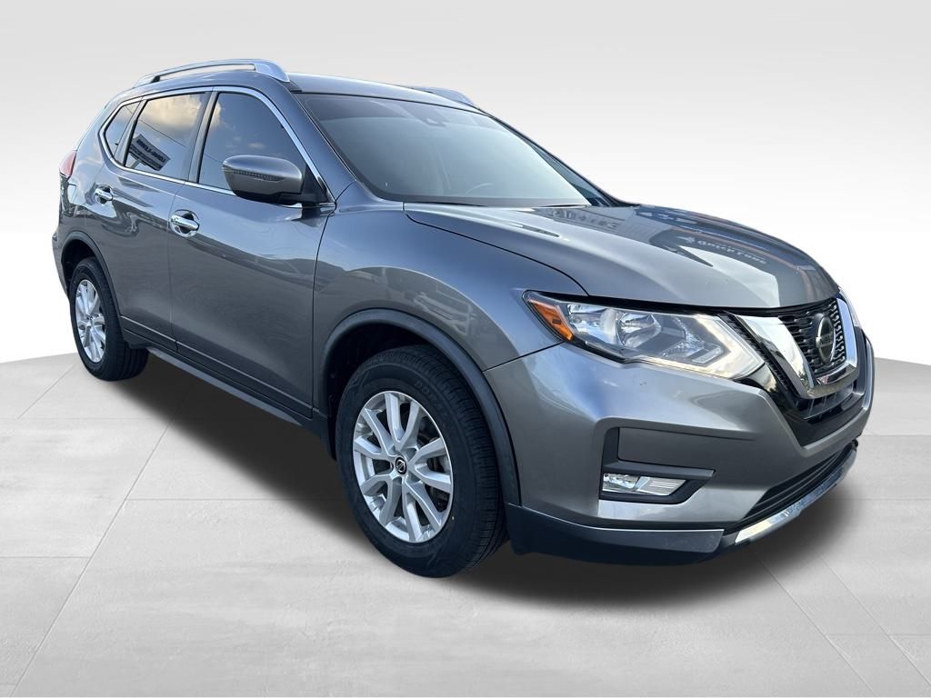 2019 Nissan Rogue SV photo 3