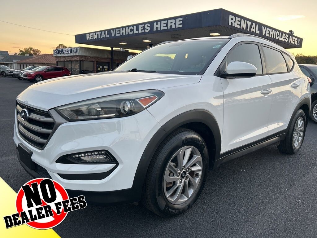 Used 2016 Hyundai Tucson SE w/Beige Interior SUV