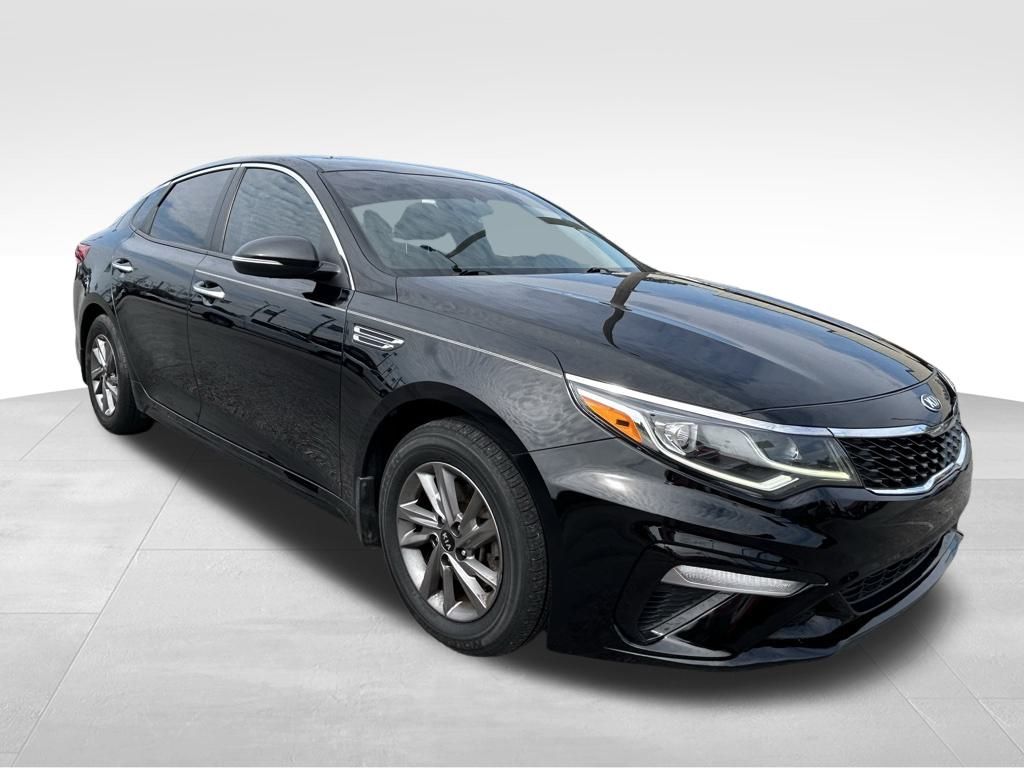 2020 Kia Optima LX photo 3