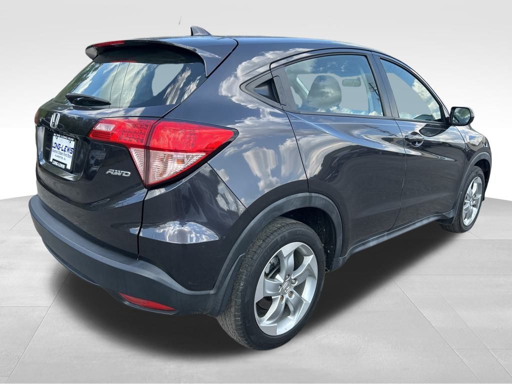 2017 Honda HR-V LX photo 4