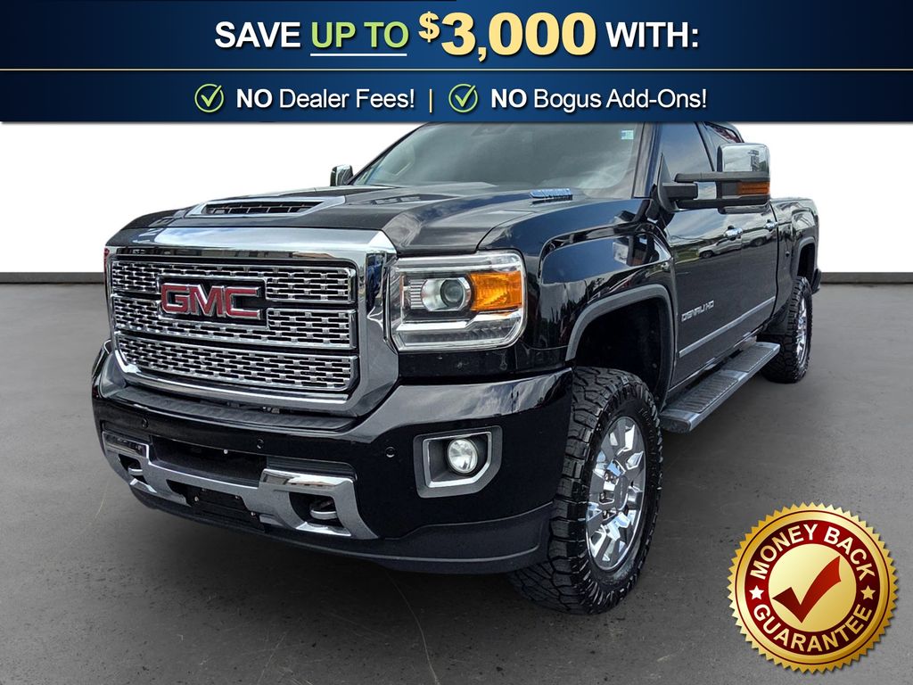 2018 GMC Sierra 4WD Crew Cab Standard Box Denali's photo