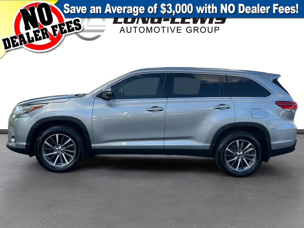2019 Toyota Highlander XLE photo 2