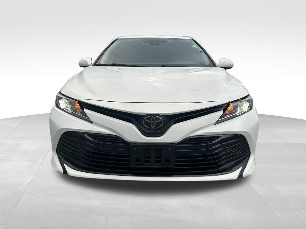 2020 Toyota Camry LE photo 2