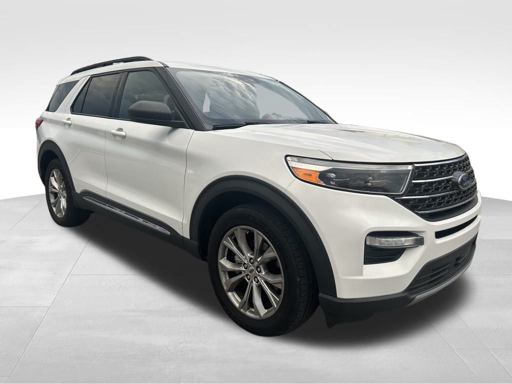 2020 Ford Explorer XLT photo 2