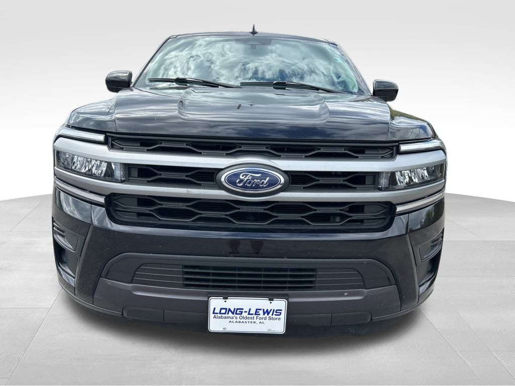 2024 Ford Expedition XLT photo 2
