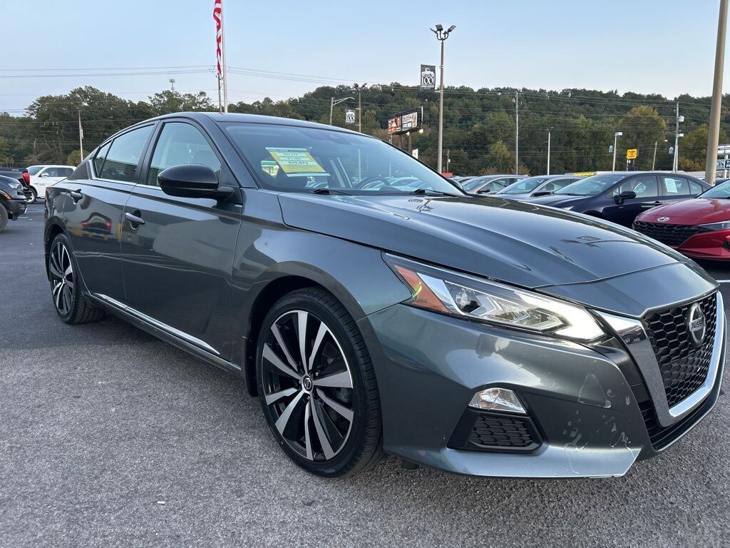 Used 2020 Nissan Altima 2.5 SR Sedan
