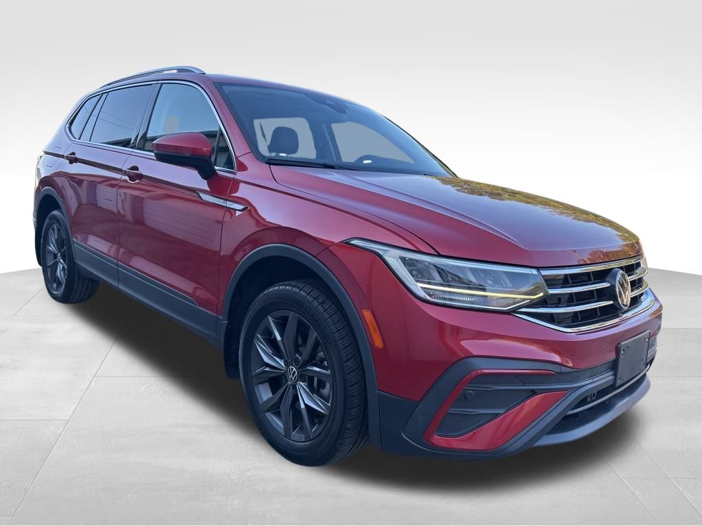 2022 Volkswagen Tiguan SE photo 3