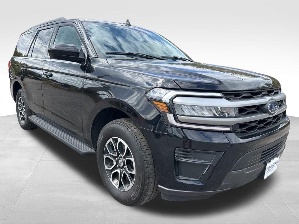 2024 Ford Expedition XLT photo 3