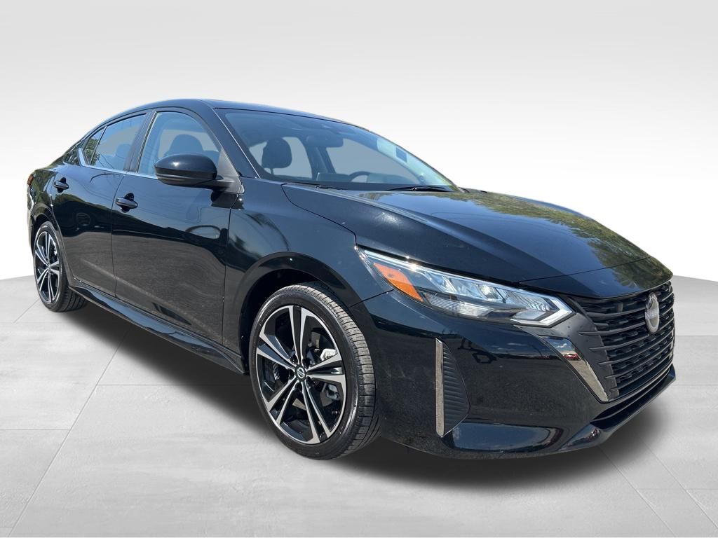 2025 Nissan Sentra SR photo 3