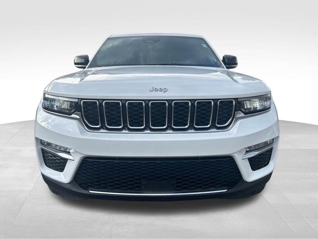2024 Jeep Grand Cherokee Limited photo 2