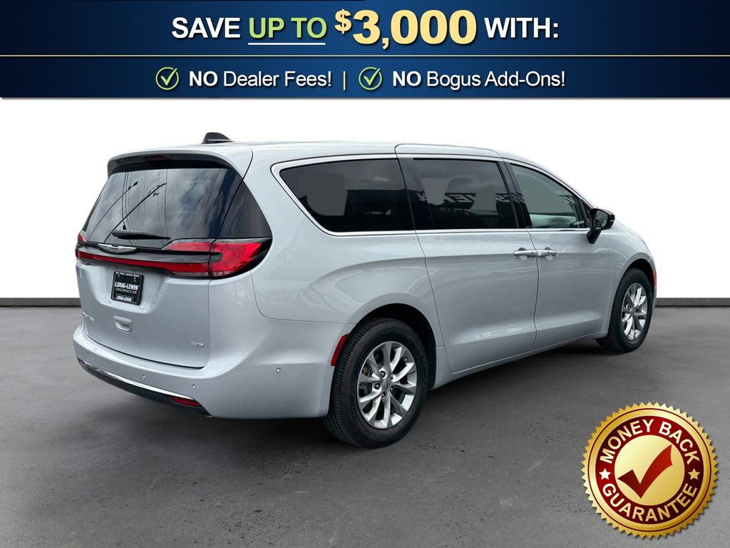 2024 Chrysler Pacifica Touring L - Photo 7