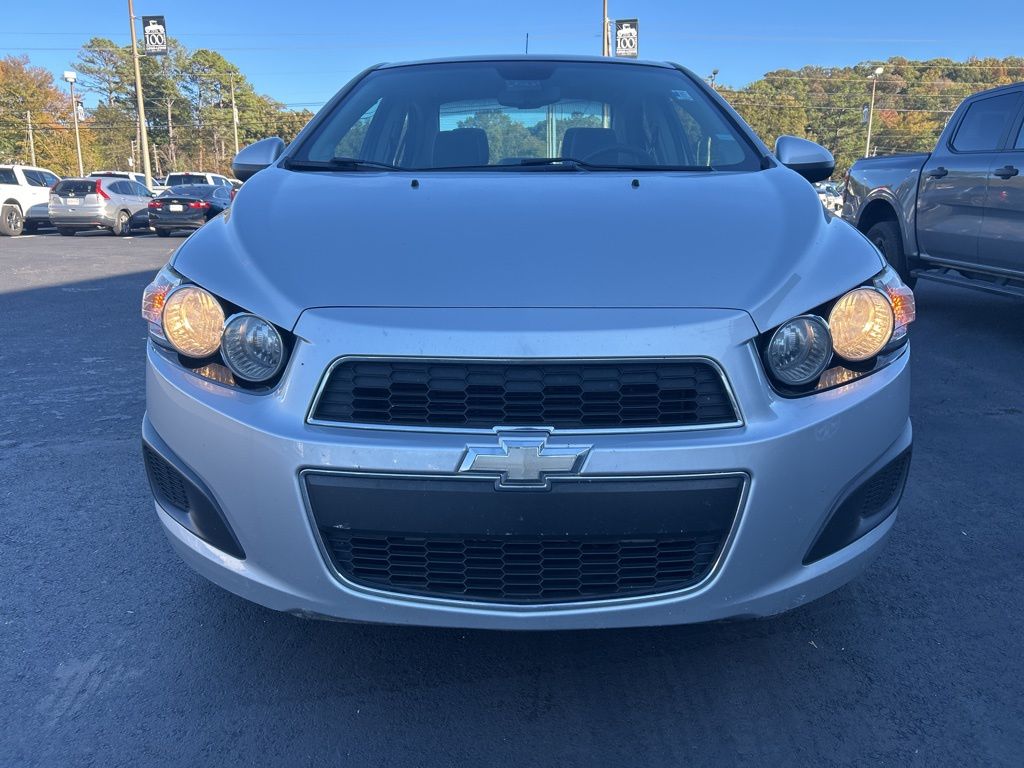 2012 Chevrolet Sonic LT photo 2