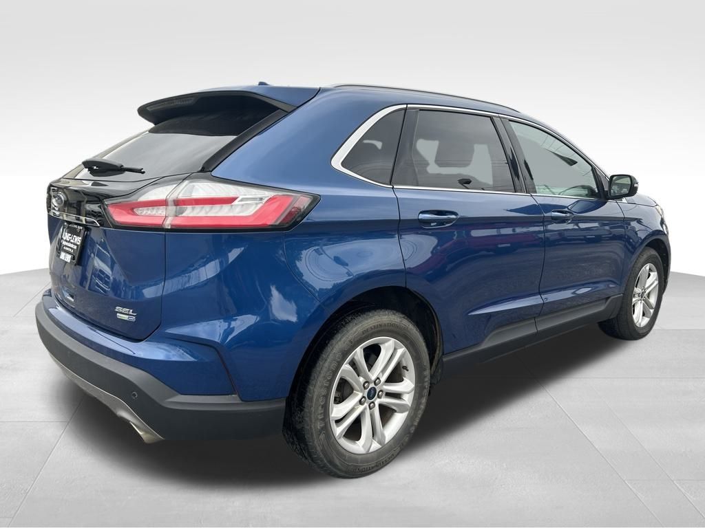 2020 Ford Edge SEL photo 4