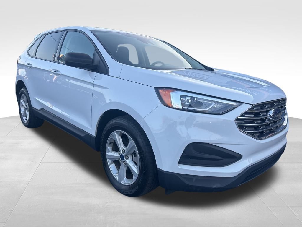 2022 Ford Edge SE photo 3