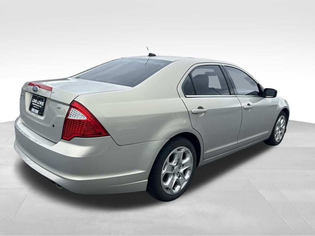 2010 Ford Fusion SE photo 4