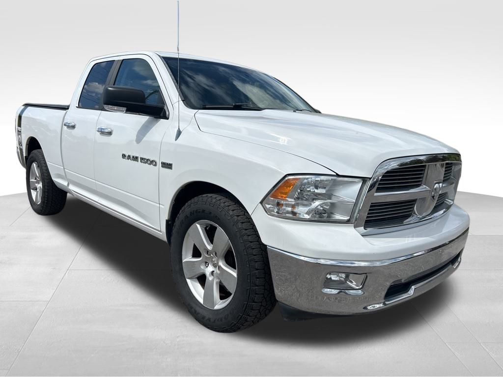 2012 Ram 1500 SLT photo 2