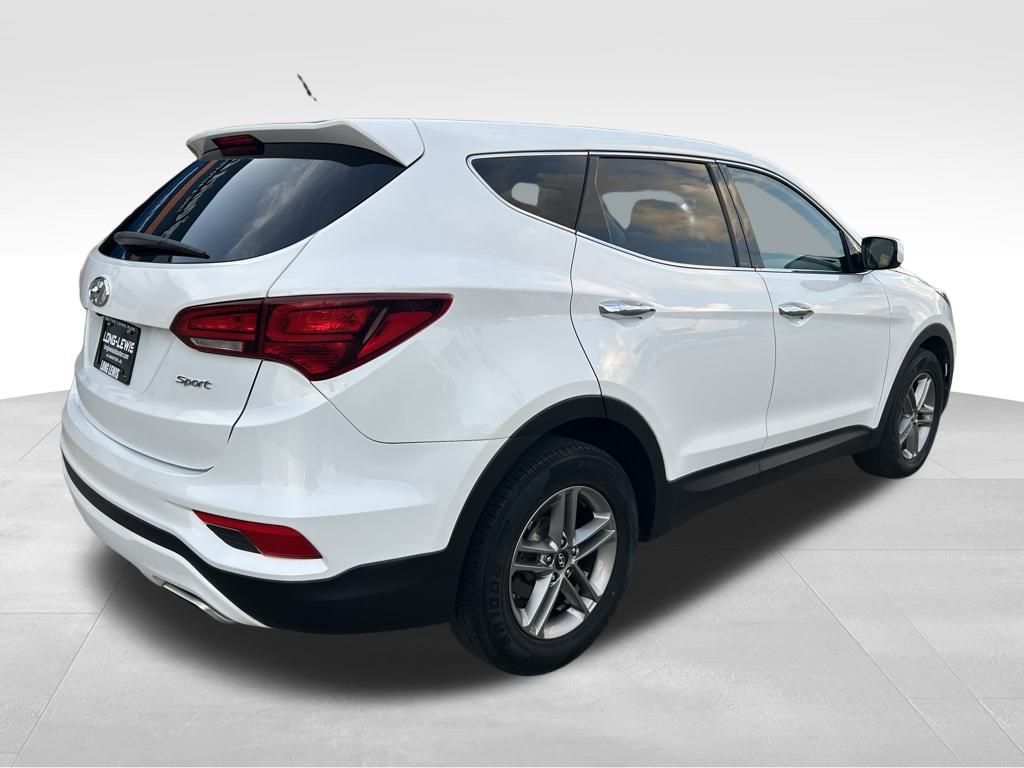 2018 Hyundai Santa Fe Sport Base photo 2