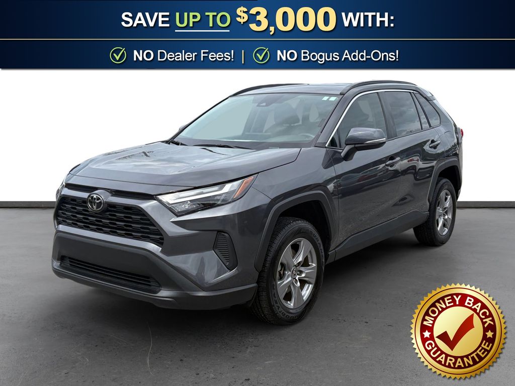 2023 Toyota RAV4 XLE FWD's photo