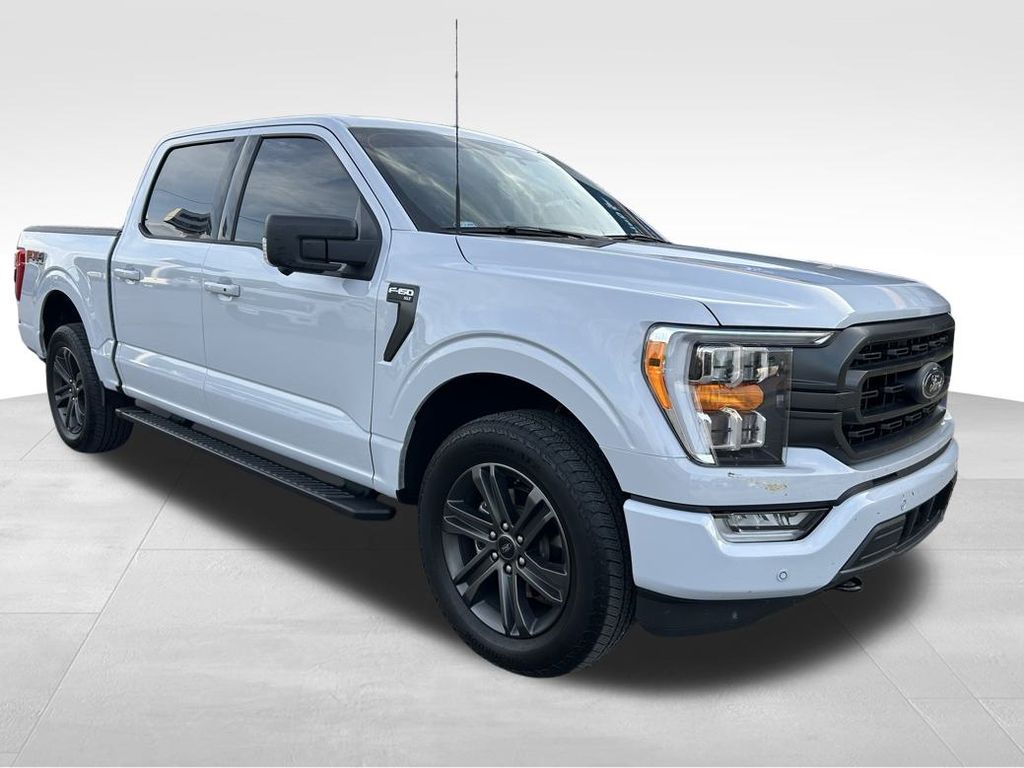 2022 Ford F-150 XLT photo 3