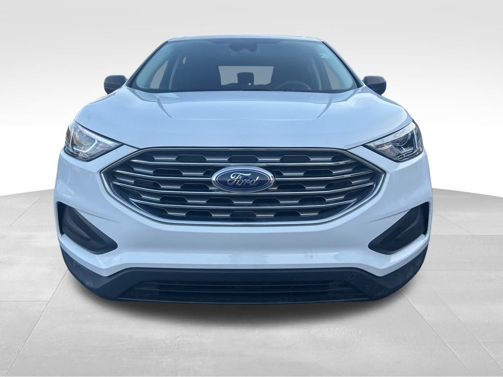 2022 Ford Edge SE photo 2