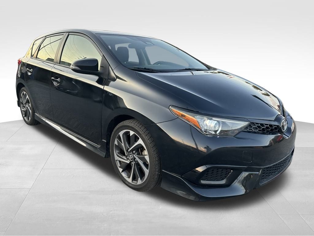 2017 Toyota Corolla iM Base photo 3
