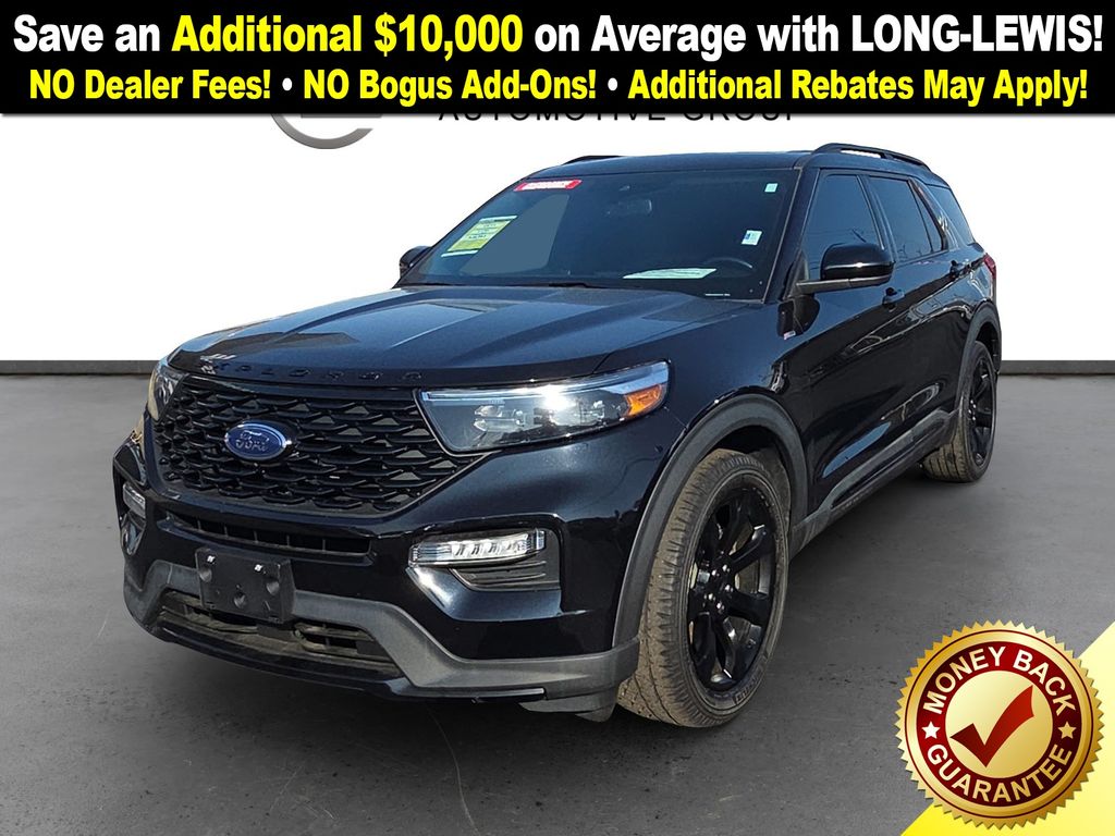 2023 Ford Explorer ST-LINE's photo