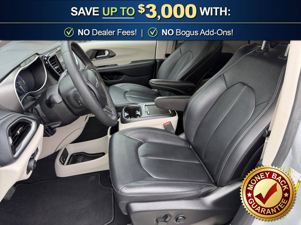 2024 Chrysler Pacifica Touring L - Photo 14