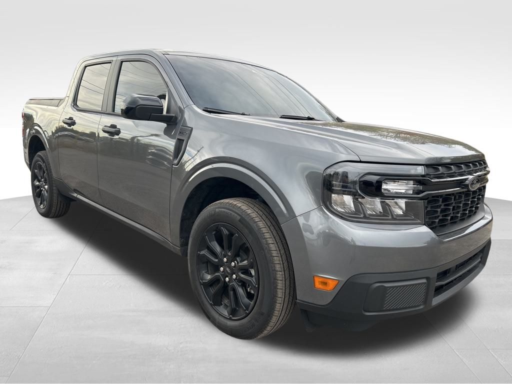 2024 Ford Maverick XLT photo 2
