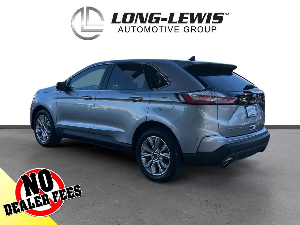2023 Ford Edge Titanium photo 2