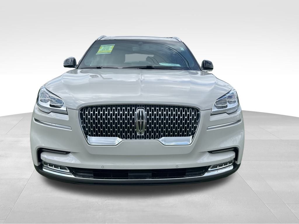 2024 Lincoln Aviator Reserve photo 2
