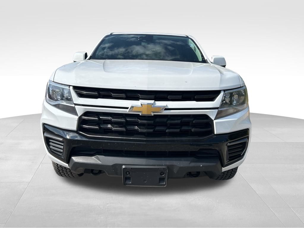 2022 Chevrolet Colorado LT photo 2