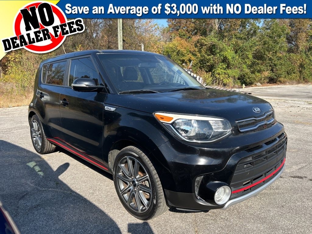 Used 2019 Kia Soul ! Hatchback