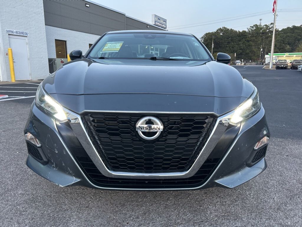 Used 2020 Nissan Altima 2.5 SR Sedan