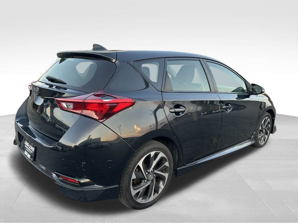 2017 Toyota Corolla iM Base photo 4