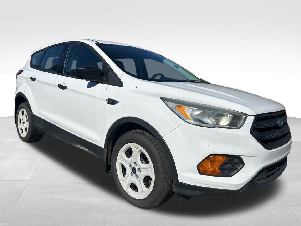 2017 Ford Escape S photo 3